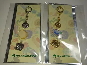 Mrs. GREEN APPLE 랜덤 참 키링 2세트