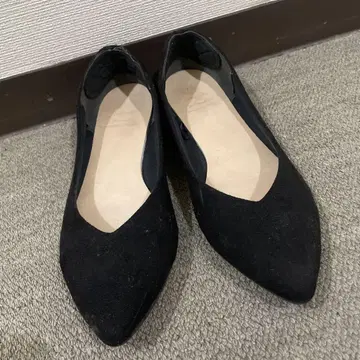 블랙 스틸레토 펌프스