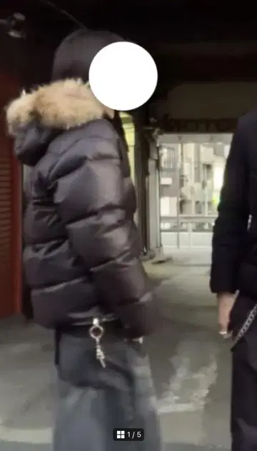 DUVETICA 듀베티카 짧은 기장 퍼 달린 다운