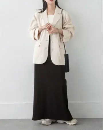 Chillfar 테일러드 자켓 아이보리