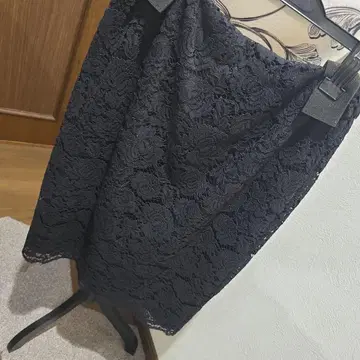 블랙 꽃무늬 레이스 스커트 새상품급