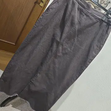 안티카 새상품급 그레이 계열 허리밴딩 롱 스커트