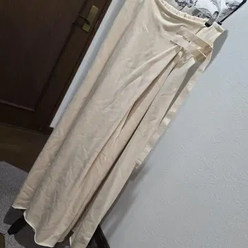 LUCA 택 포함 새상품 크림색 리본 포함 와이드 팬츠