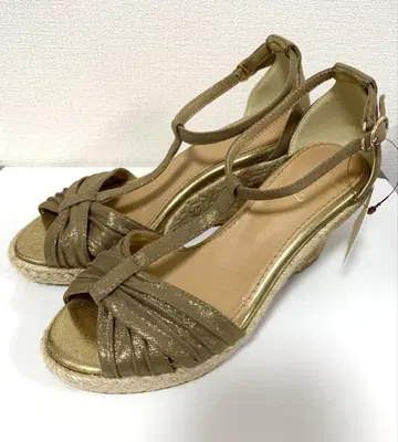 [ 미사용 ] grove ( 그로브 ) 샌들 23.5cm ~ 24cm