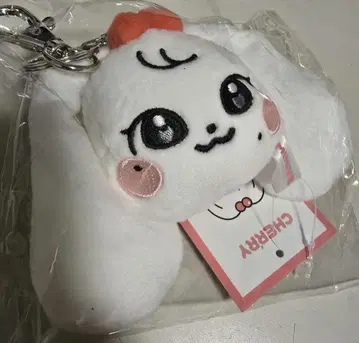 MINIVE MINI FACE KEYRING:CHERRY