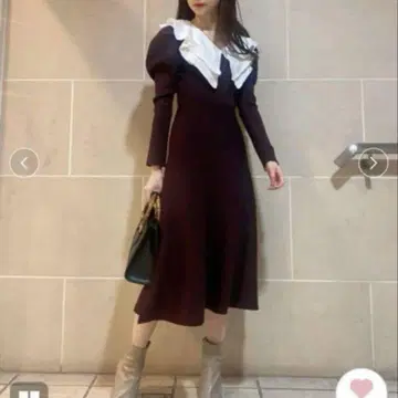 스나이델 화이트칼라 니트 원피스 보르도 레드