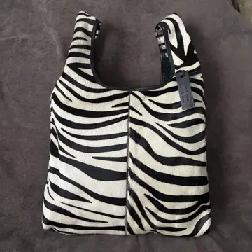 새상품급 marco masi 송치 제브라 핸드백