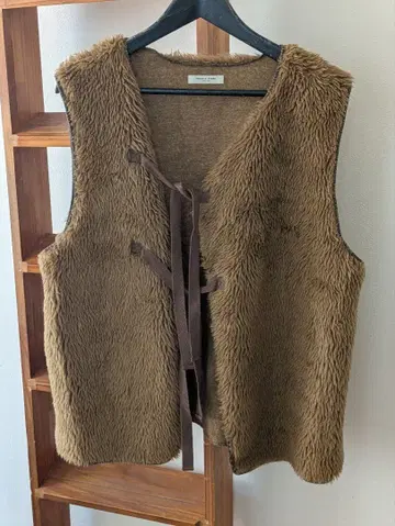 FREAK'S STORE 퍼 베스트