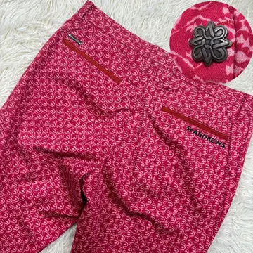 새상품급 세인트앤드류스 골프 스트레치 팬츠 올 패턴 로고 자수 레드