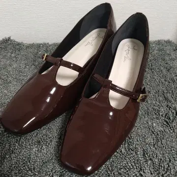 새상품급 라우나레아 펌프스 25cm
