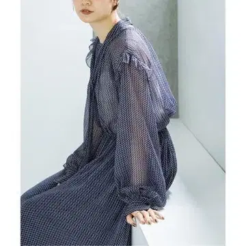 NOBLE 지오메트릭 보우 블라우스/스커트 셋업