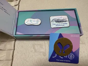 만박 노모의 나라 핀 배지