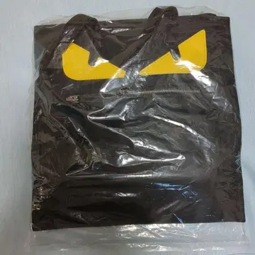 숄더 토트백 몬스터 디자인