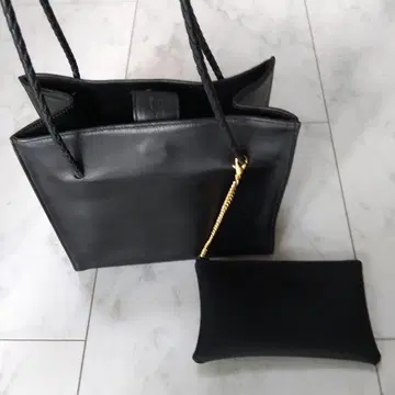 블랙 가죽 토트백과 파우치