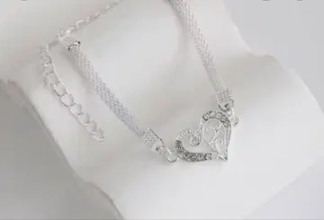하트형 크리스탈 장식 팔찌