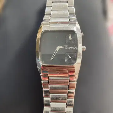 NIXON 손목시계