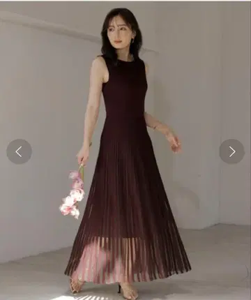 버건디 슬리브리스 니트 원피스
