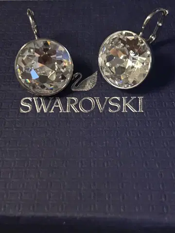 Swarovski Bella 귀걸이 후크식