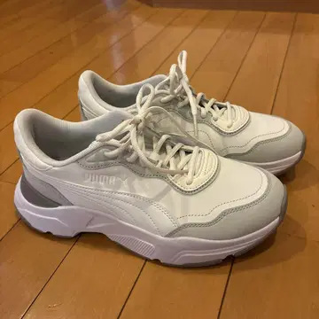 PUMA 스니커즈 화이트/그레이