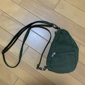 헬시 백백 올리브 그린
