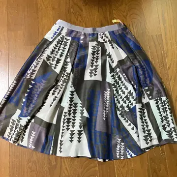 MARGARETHOWELL 플레어 스커트