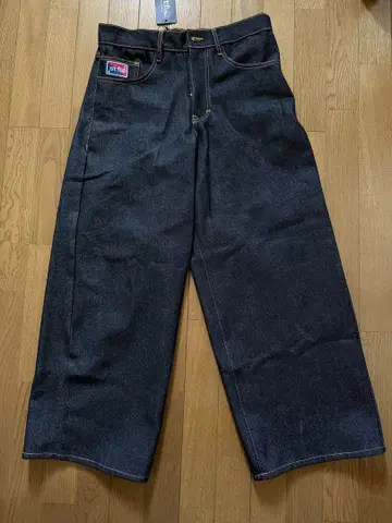 Satisfaction Raw Baggy Jeans