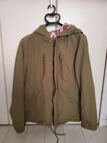 레어 셀 마운틴 후드티 VICTIM glamb 논네이티브