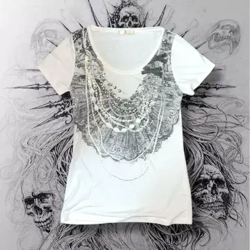 Unknown Pearl & Lace Jewel Print Tee