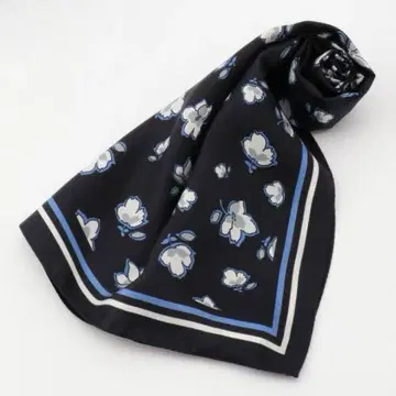 새상품 [ 자유구 ] 대형 플라워 일본제 실크 스카프 네이비