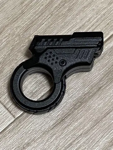 피젯 토이 12500엔 상당