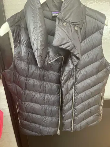 patagonia 블랙 라이더스 다운 베스트 L