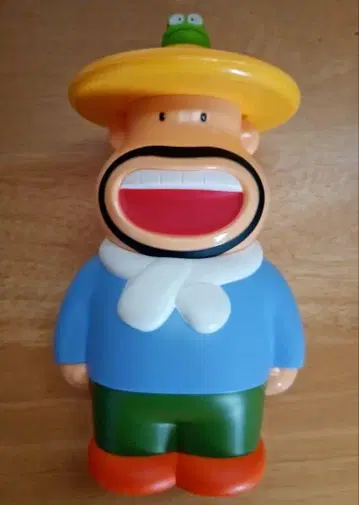 칼 아저씨 저금통