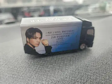 JSB FOREVER ONE 트랙형 피규어 OMI