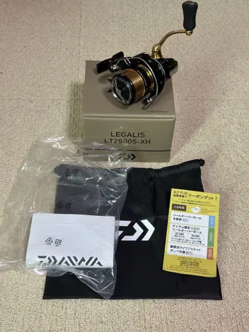 거의 새상품 DAIWA 23 LEGALIS LT2500S-XH