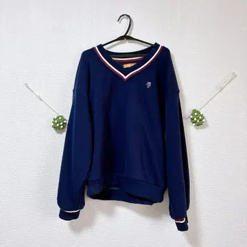[ Fint ] 네이비 V넥 트레이닝복 L 사이즈