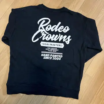 Rodeo Crowns 손그림 디자인 맨투맨