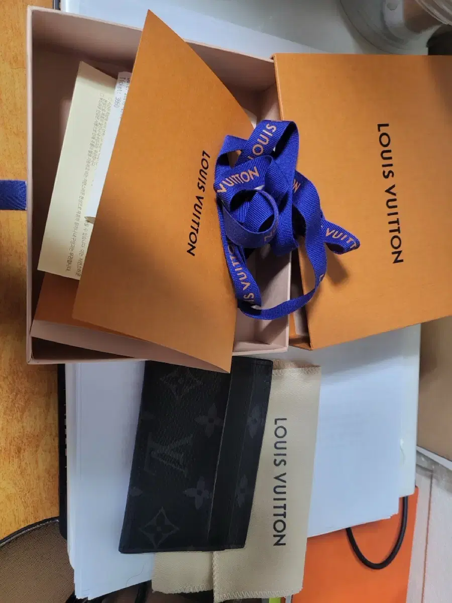 Louis Vuitton card holder monogram black