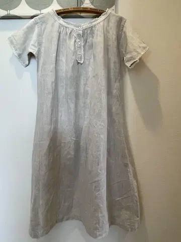 앤티크 린넨 모노그램 원피스 홈웨어