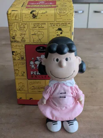 루시 피규어 박스 포함