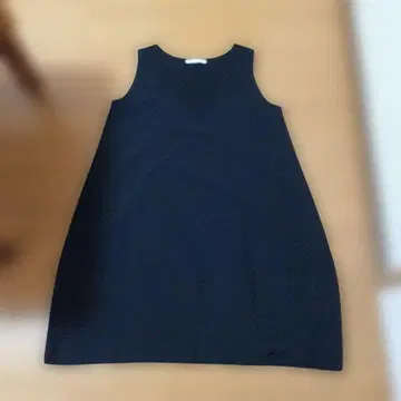 KEY Hayama PLUS 블랙 슬리브리스 무릎 기장 원피스
