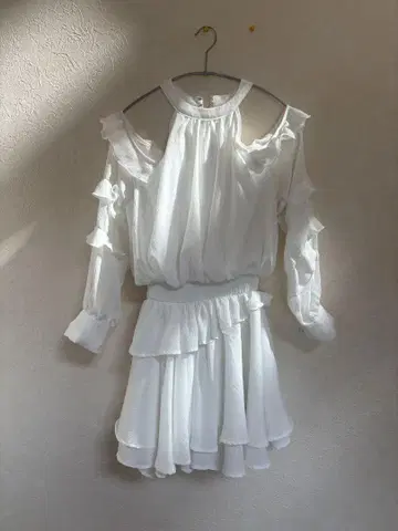 다리치 볼륨 쉬폰 미니 원피스 화이트 FL 사이즈