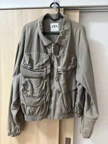 ZARA 차콜 그레이 점퍼 M 사이즈