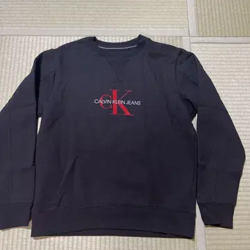 CALVIN KLEIN JEANS 블랙 맨투맨 M 사이즈 속기모