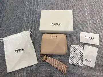 FURLA 베이지 접이식 지갑