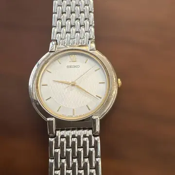 [새상품급] SEIKO 아날로그 시계 실버 메쉬 배터리 교체 완료