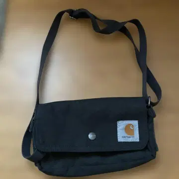 Carhartt 블랙 사코슈