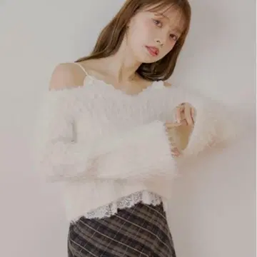 Chico 레이스 도킹 샤기 니트