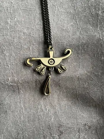 라크리마 크리스티 목걸이