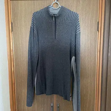 Calvin Klein Jeans 그레이 하이넥 스웨터