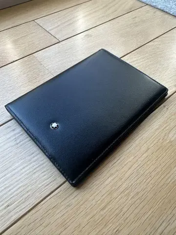 Montblanc(몽블랑) 여권 케이스